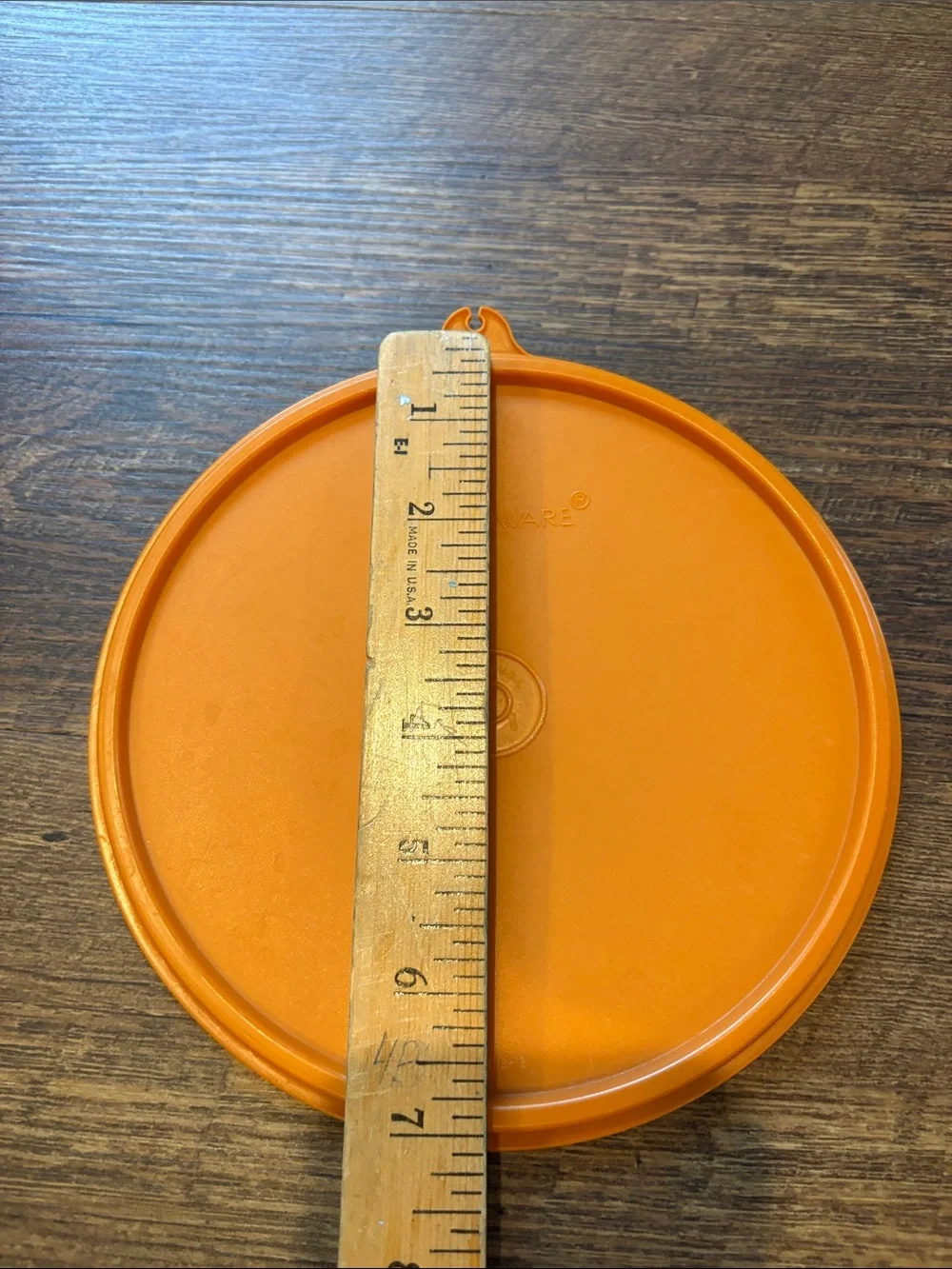 4 Tupperware Lids